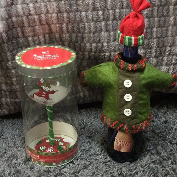 Christmas holiday snowman hand painted wine glass & wine bottle shirt hat cover - Picture 1 of 5